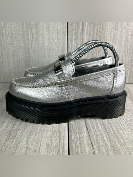 Dr. Martens Shoes - NEW Dr. Martens Docs Penton II Quad Platform Loafer Shoe Silver Women’s Size 7